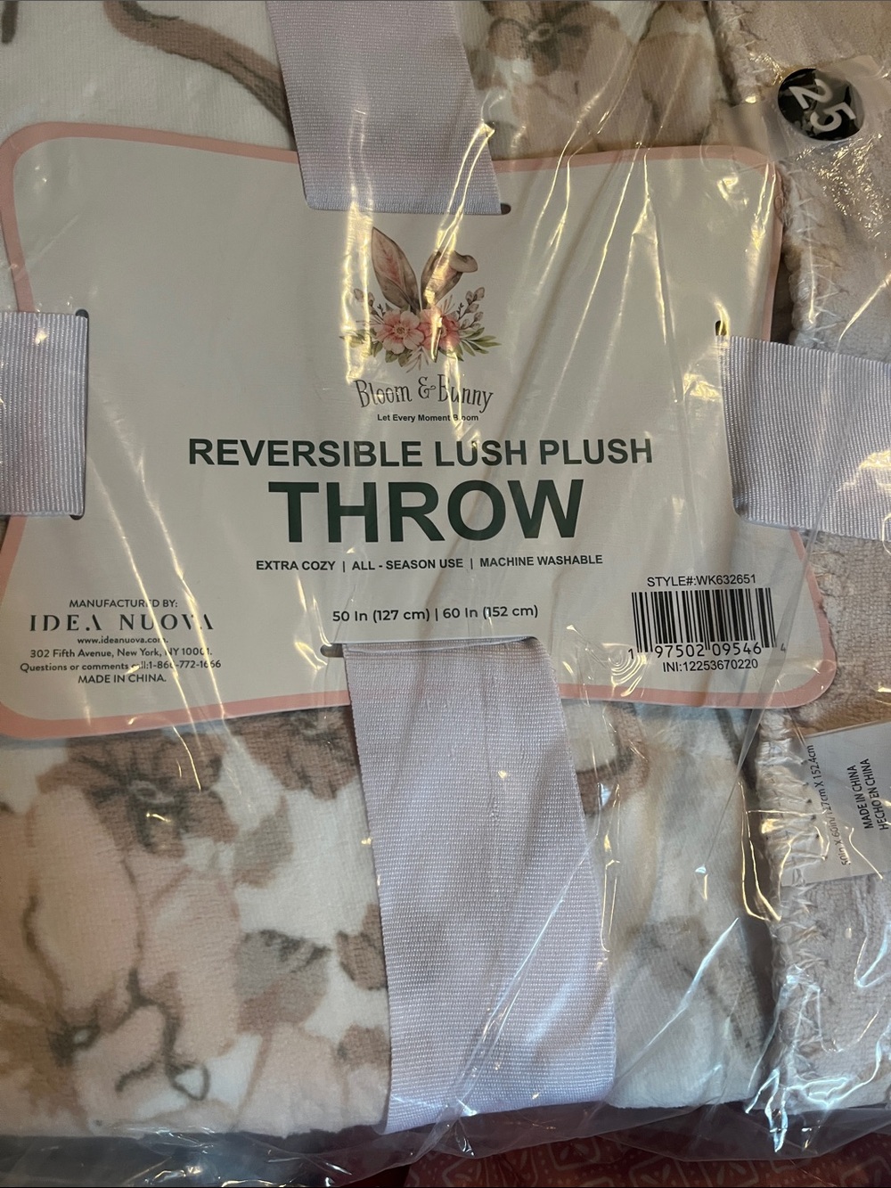 Bloom & Bunny Reversible Lush Plush Throw - Pink & Cream